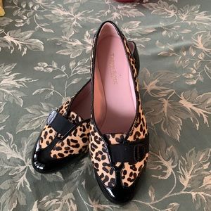Taryn Rose animal print/black pattern wedge.  Size 9 1/2